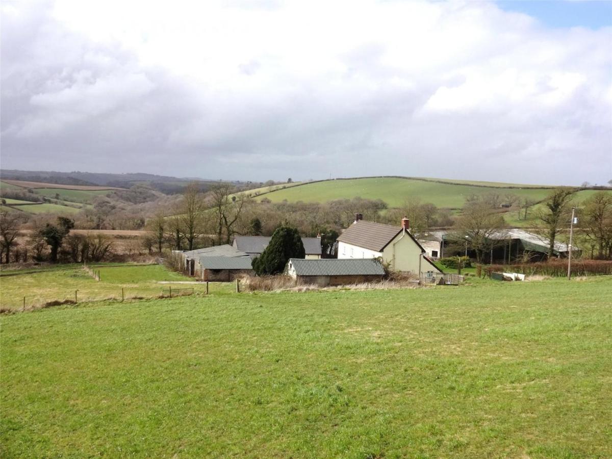 Award Winning Lower Whitsleigh Farm Cottage Roborough Exterior foto